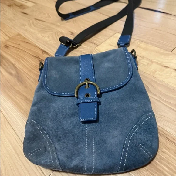 Coach Vintage Blue Suede Crossbody Bag - Picture 3 of 9